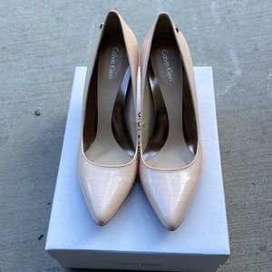 Calvin Klein Pumps